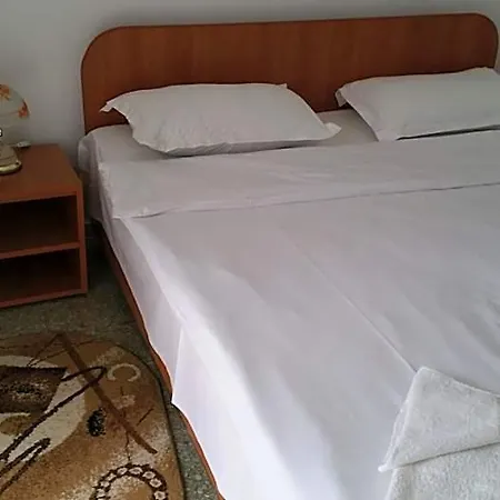 Szálloda Sanda 2*